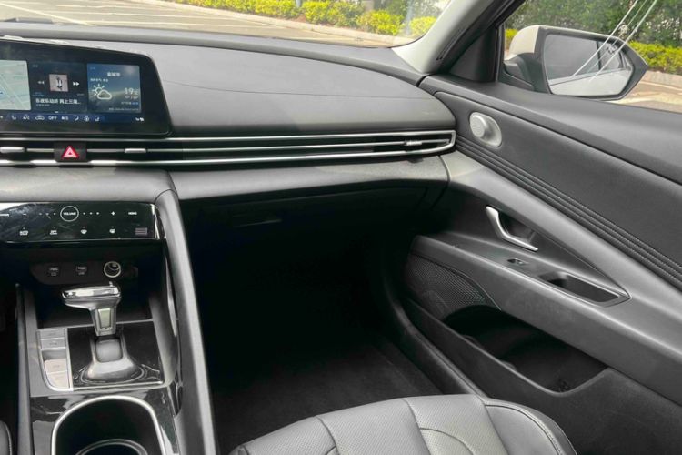 Used Hyundai Sonata 2024 1.5T Pro Interior 7