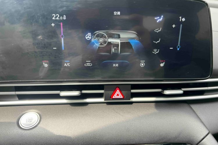 Used Hyundai Sonata 2024 1.5T Pro Interior 8