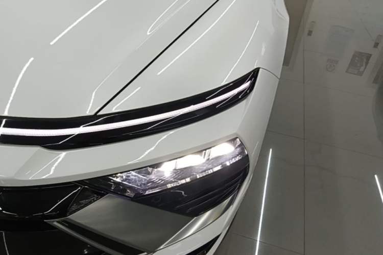 Used Hyundai Sonata 2024 1.5T Pro Left Front Headlight