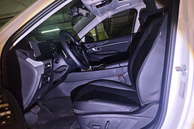 Used Hyundai Sonata 2024 1.5T Pro Left Front Seat