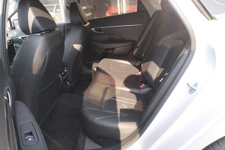 Used Hyundai Sonata 2024 1.5T Pro Left Rear Seat