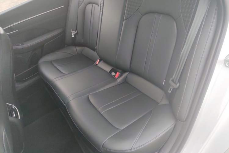 Used Hyundai Sonata 2024 1.5T Pro Left Rear Seat