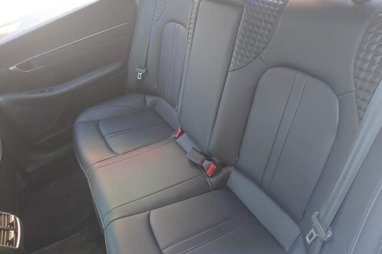 Used Hyundai Sonata 2024 1.5T Pro Left Rear Seat