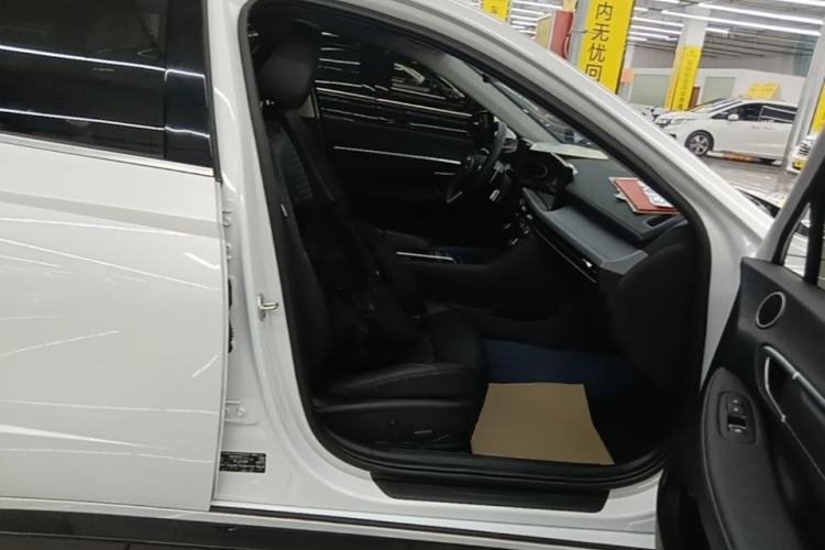Used Hyundai Sonata 2024 1.5T Pro Right Front Seat