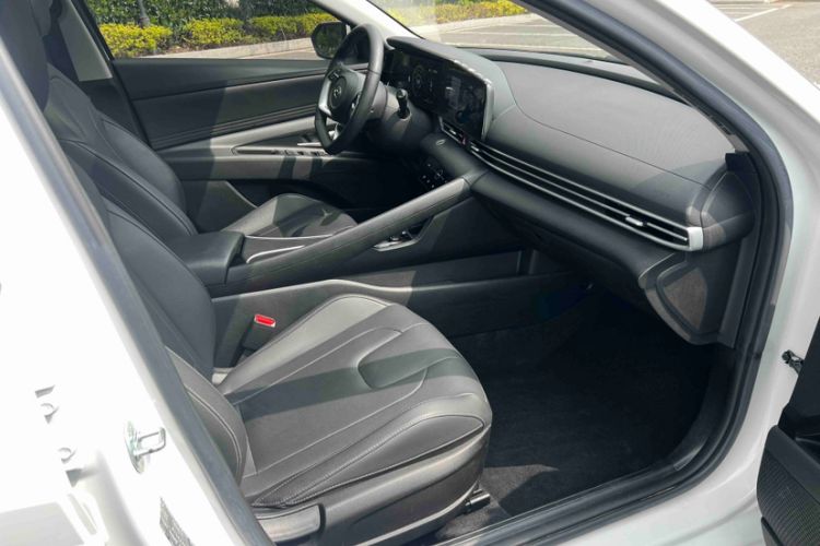 Used Hyundai Sonata 2024 1.5T Pro Right Front Seat