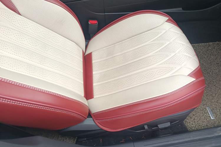 Used Hyundai Sonata 2024 1.5T Pro Right Front Seat