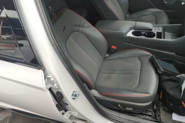 Used Hyundai Sonata 2024 2.0T N Line Pro Right Front Seat