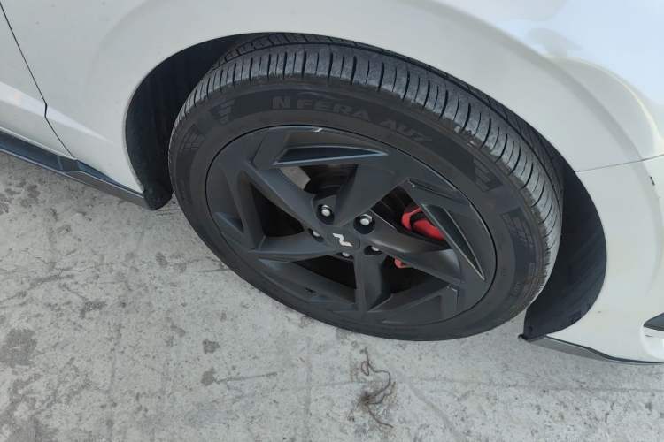Used Hyundai Sonata 2024 2.0T N Line Air Right Front Wheel Hub