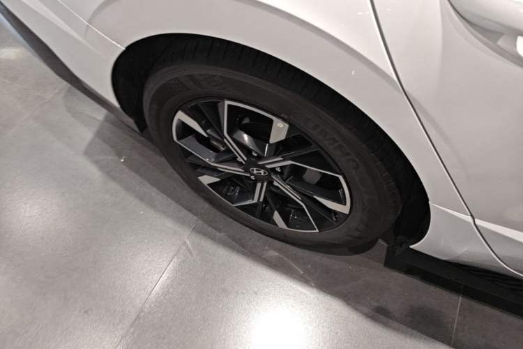 Used Hyundai Sonata 2024 1.5T Pro Right Rear Wheel Hub