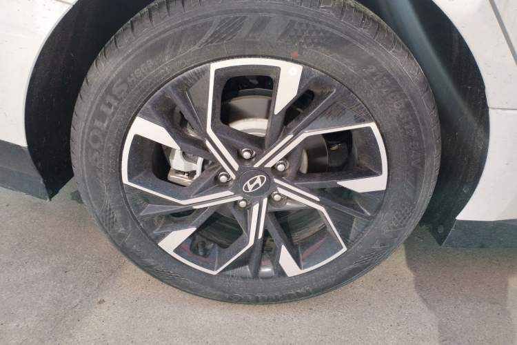 Used Hyundai Sonata 2024 1.5T Pro Right Rear Wheel Hub