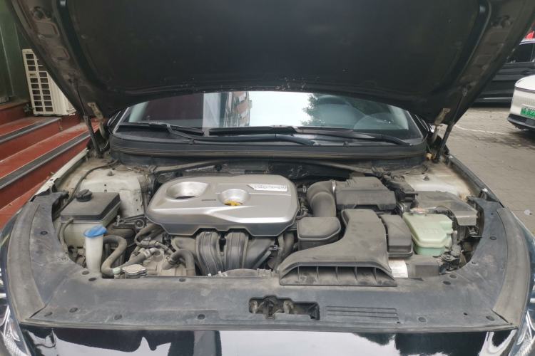 Used Hyundai Sonata Plug-in Hybrid 2018 2.0 PHS Smart Connect Version China V Standard Engine Bay