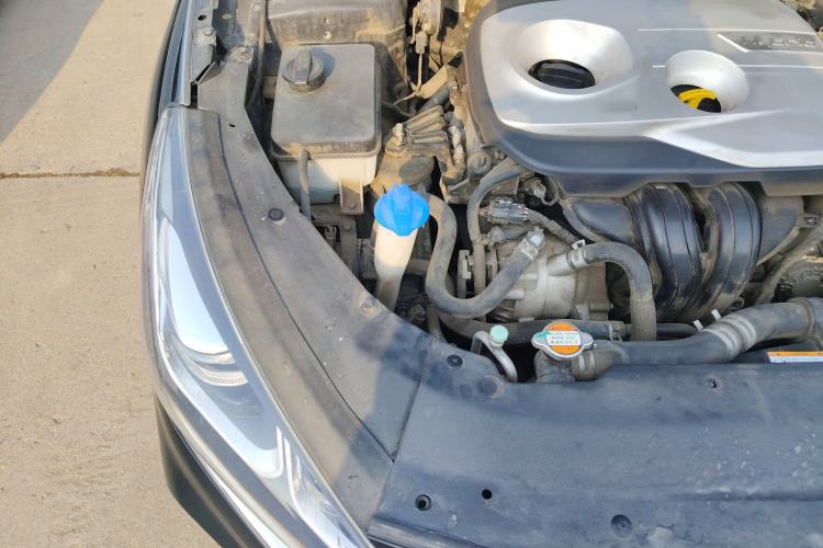 Used Hyundai Sonata Plug-in Hybrid 2018 2.0 PHS Smart Connect Version China VI Standard Engine Bay Right