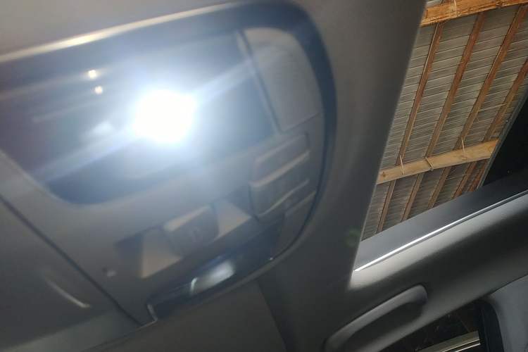 Used Hyundai Sonata Plug-in Hybrid 2018 2.0 PHS Smart Connect Version China VI Standard Headliner