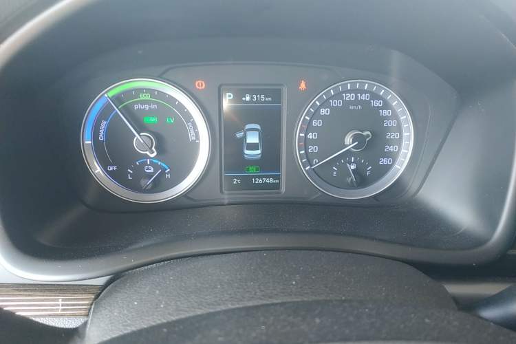Used Hyundai Sonata Plug-in Hybrid 2018 2.0 PHS Smart Connect Version China VI Standard Instrument Cluster
