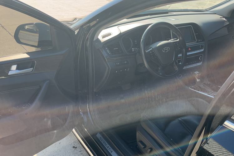 Used Hyundai Sonata Plug-in Hybrid 2018 2.0 PHS Smart Connect Version China VI Standard Interior 2