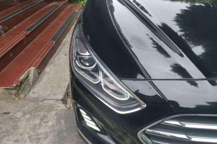 Used Hyundai Sonata Plug-in Hybrid 2018 2.0 PHS Smart Connect Version China V Standard Right Front Headlight