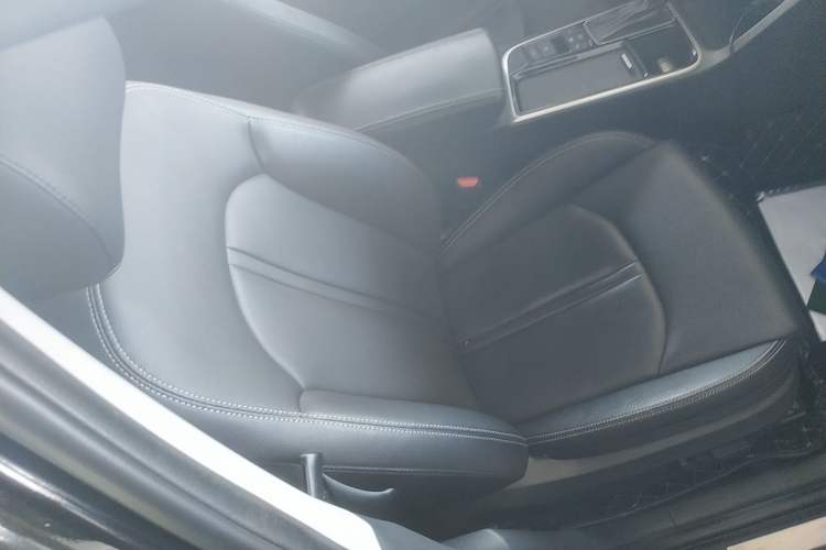 Used Hyundai Sonata Plug-in Hybrid 2018 2.0 PHS Smart Connect Version China VI Standard Right Front Seat