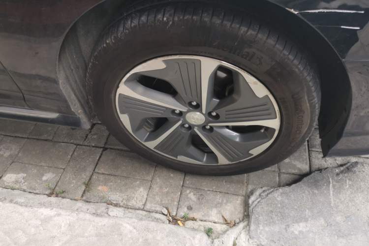 Used Hyundai Sonata Plug-in Hybrid 2018 2.0 PHS Smart Connect Version China V Standard Right Front Wheel Hub