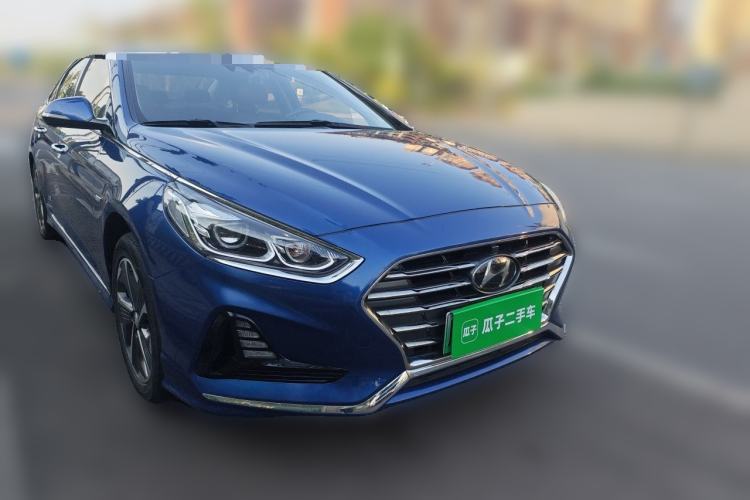 Used Hyundai Sonata Plug-in Hybrid 2018 2.0 PHT ZhiZun Edition China V Standard Front Right 45 Deg