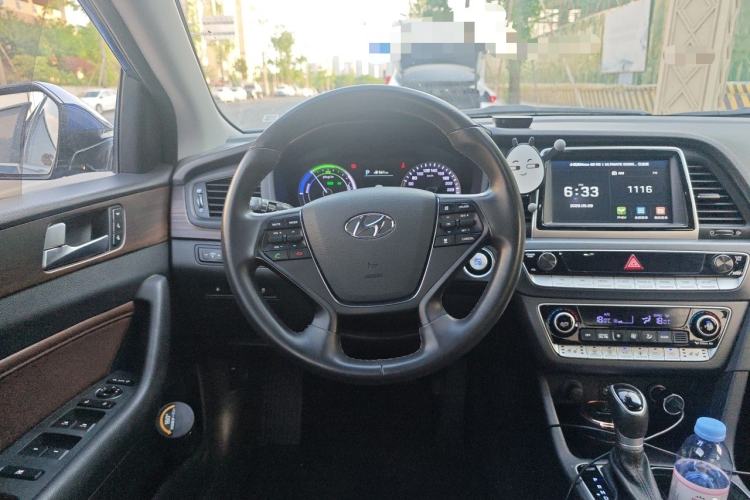 Used Hyundai Sonata Plug-in Hybrid 2018 2.0 PHT ZhiZun Edition China V Standard Steering Wheel