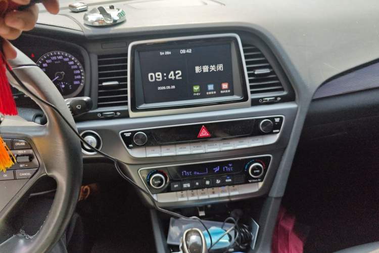 Used Hyundai Sonata Plug-in Hybrid 2018 2.0 PHS Smart Connect Version China V Standard Audio And AC Panel