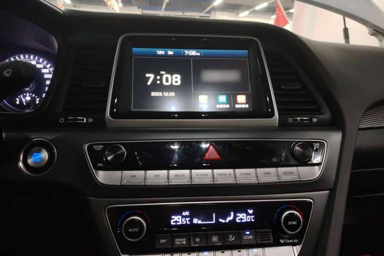 Used Hyundai Sonata Plug-in Hybrid 2018 2.0 PHS Smart Connect Version China VI Standard Audio And AC Panel