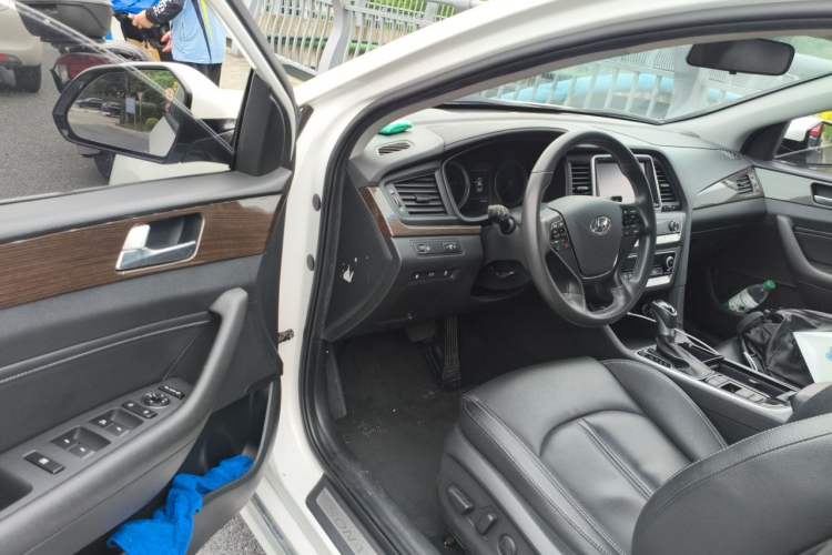 Used Hyundai Sonata Plug-in Hybrid 2018 2.0 PHS Smart Connect Version China V Standard Driver Seat