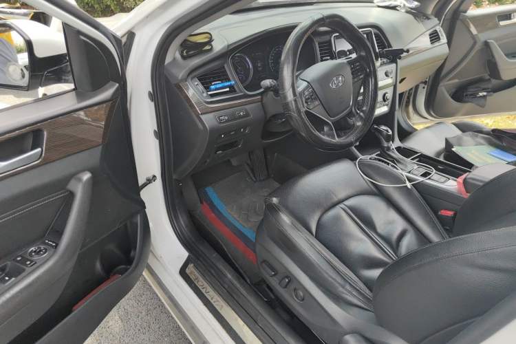 Used Hyundai Sonata Plug-in Hybrid 2018 2.0 PHS Smart Connect Version China VI Standard Driver Seat