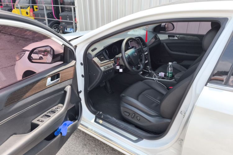 Used Hyundai Sonata Plug-in Hybrid 2018 2.0 PHS Smart Connect Version China VI Standard Driver Seat