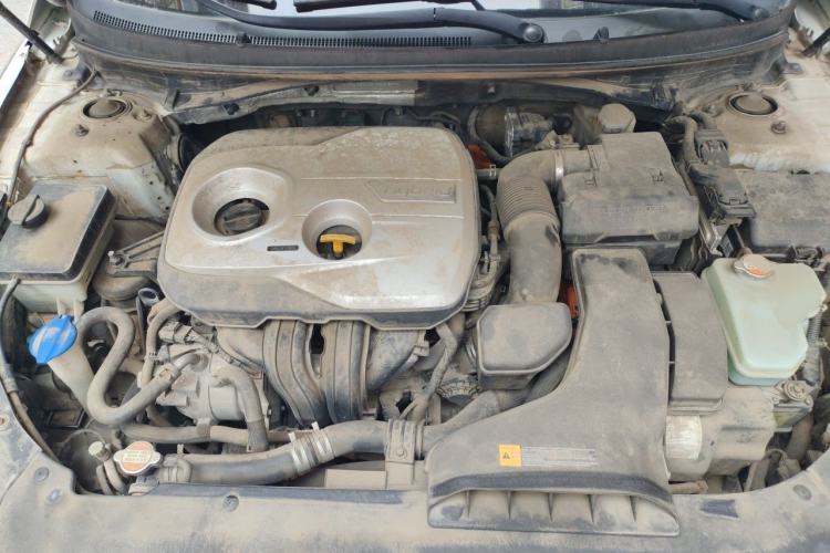 Used Hyundai Sonata Plug-in Hybrid 2018 2.0 PHE Smart Enjoyment Version China VI Standard Engine Bay