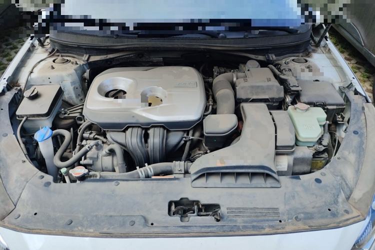 Used Hyundai Sonata Plug-in Hybrid 2018 2.0 PHS Smart Connect Version China VI Standard Engine Bay