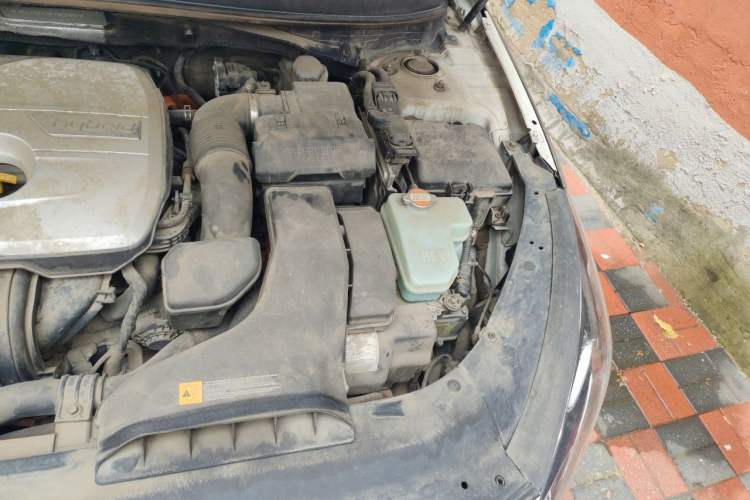 Used Hyundai Sonata Plug-in Hybrid 2018 2.0 PHE Smart Enjoyment Version China VI Standard Engine Bay Left