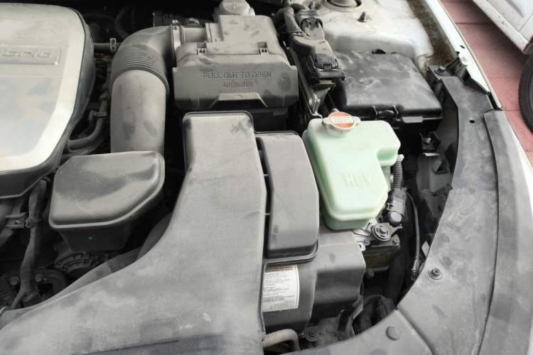 Used Hyundai Sonata Plug-in Hybrid 2018 2.0 PHS Smart Connect Version China VI Standard Engine Bay Left