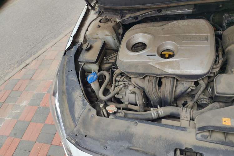 Used Hyundai Sonata Plug-in Hybrid 2018 2.0 PHE Smart Enjoyment Version China VI Standard Engine Bay Right
