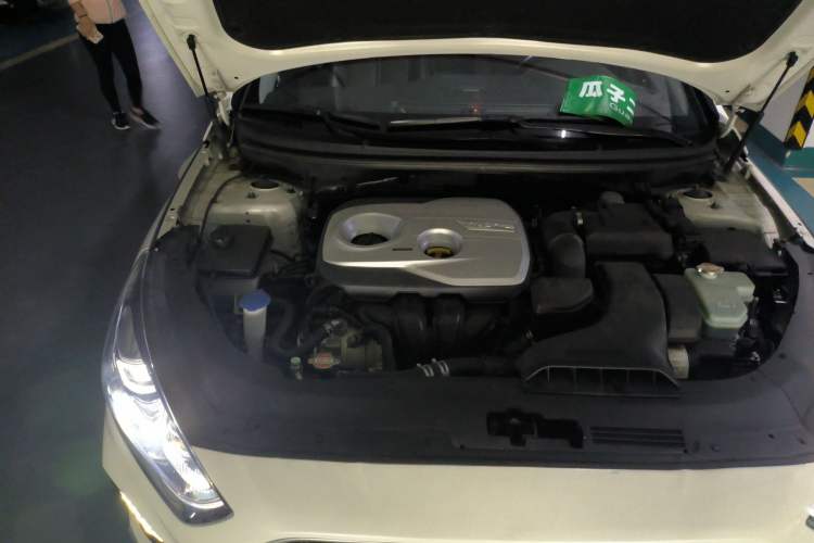 Used Hyundai Sonata Plug-in Hybrid 2018 2.0 PHS Smart Connect Version China V Standard Engine Bay Right
