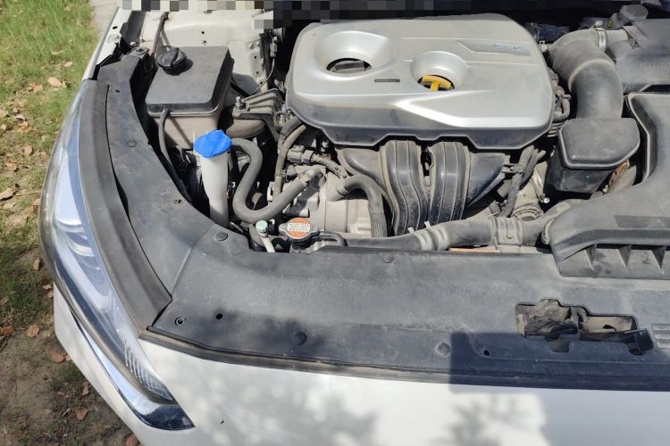 Used Hyundai Sonata Plug-in Hybrid 2018 2.0 PHS Smart Connect Version China VI Standard Engine Bay Right