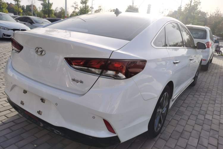 Used Hyundai Sonata Plug-in Hybrid 2018 2.0 PHS Smart Connect Version China VI Standard Exterior 5