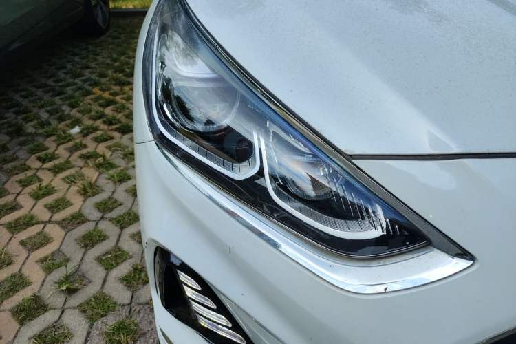 Used Hyundai Sonata Plug-in Hybrid 2018 2.0 PHS Smart Connect Version China VI Standard Exterior 6