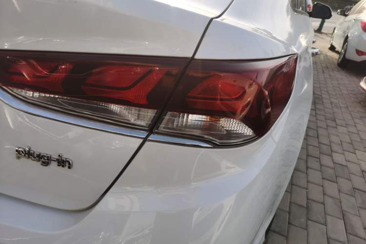 Used Hyundai Sonata Plug-in Hybrid 2018 2.0 PHS Smart Connect Version China VI Standard Exterior 6