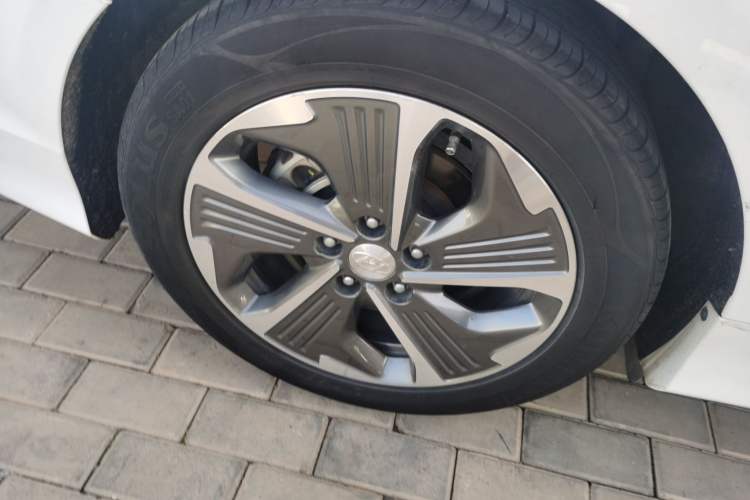 Used Hyundai Sonata Plug-in Hybrid 2018 2.0 PHS Smart Connect Version China VI Standard Exterior 8