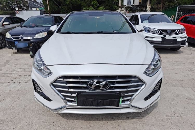 Used Hyundai Sonata Plug-in Hybrid 2018 2.0 PHS Smart Connect Version China VI Standard Front