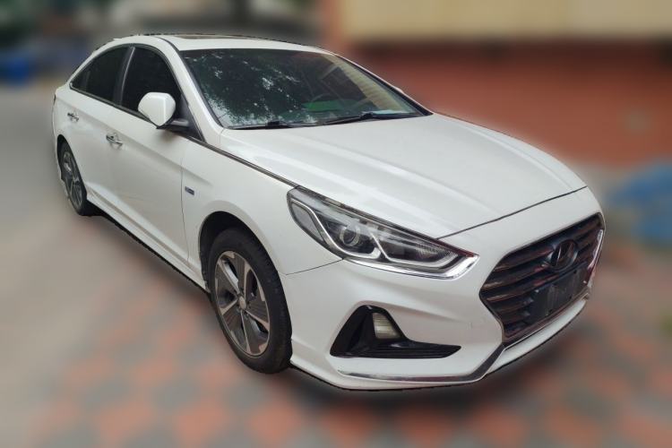 Used Hyundai Sonata Plug-in Hybrid 2018 2.0 PHE Smart Enjoyment Version China VI Standard Front Right 45 Deg