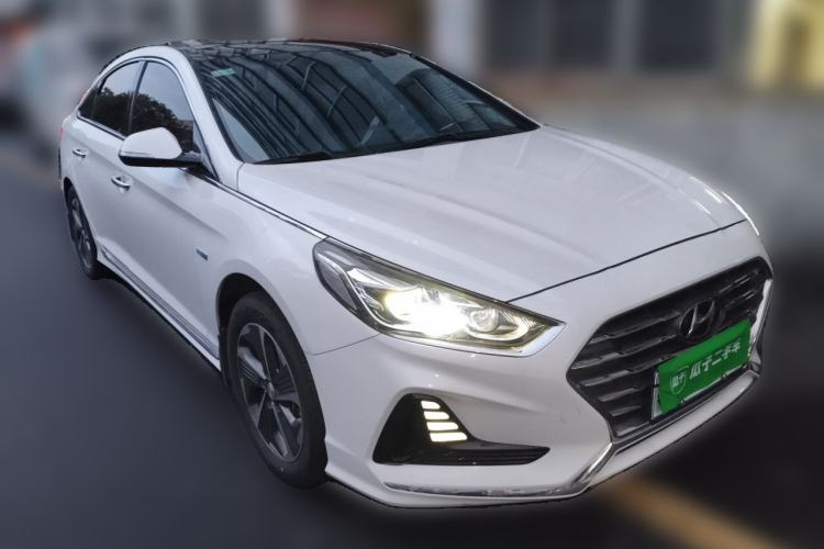 Used Hyundai Sonata Plug-in Hybrid 2018 2.0 PHS Smart Connect Version China V Standard Front Right 45 Deg