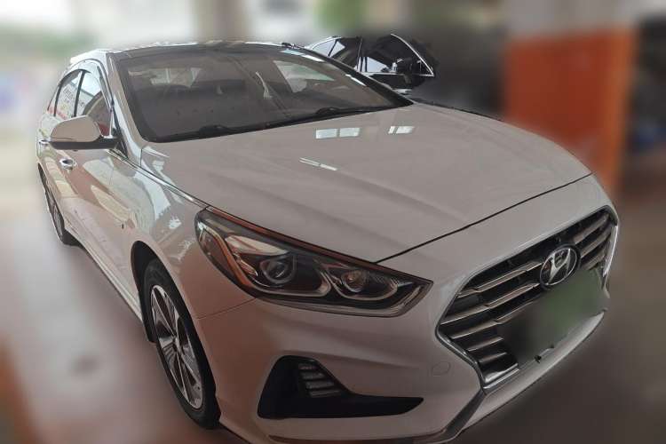 Used Hyundai Sonata Plug-in Hybrid 2018 2.0 PHS Smart Connect Version China V Standard Front Right 45 Deg