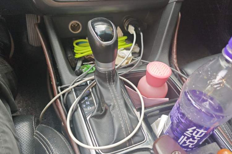 Used Hyundai Sonata Plug-in Hybrid 2018 2.0 PHS Smart Connect Version China VI Standard Gear Lever