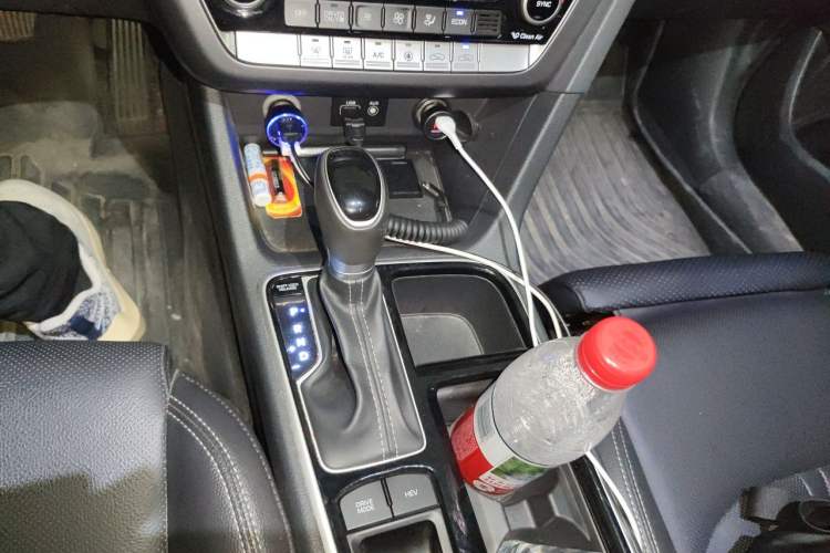 Used Hyundai Sonata Plug-in Hybrid 2018 2.0 PHS Smart Connect Version China VI Standard Gear Lever