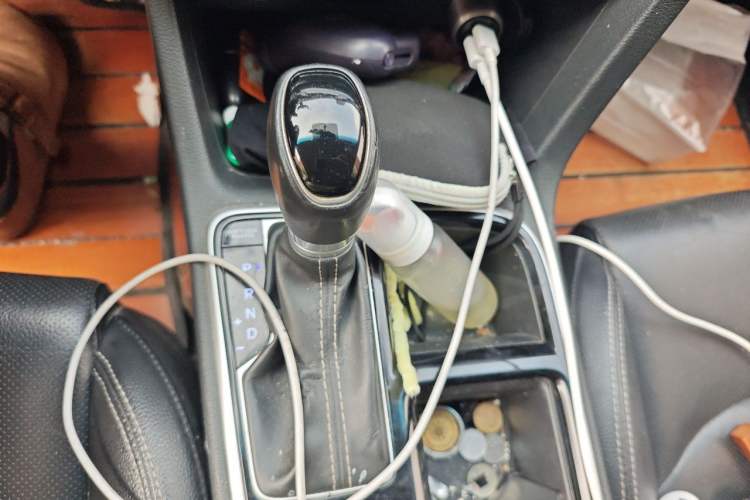 Used Hyundai Sonata Plug-in Hybrid 2018 2.0 PHS Smart Connect Version China VI Standard Gear Lever