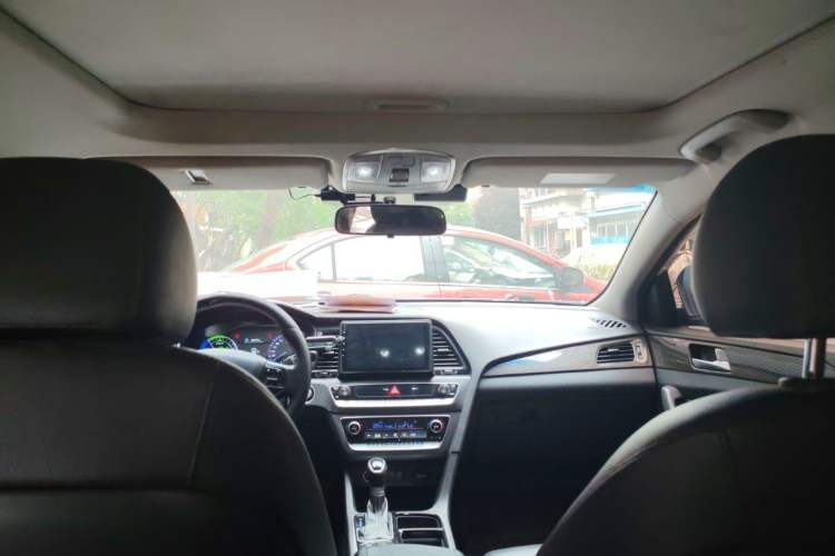 Used Hyundai Sonata Plug-in Hybrid 2018 2.0 PHE Smart Enjoyment Version China VI Standard Headliner