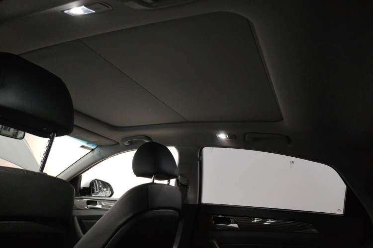 Used Hyundai Sonata Plug-in Hybrid 2018 2.0 PHS Smart Connect Version China VI Standard Headliner