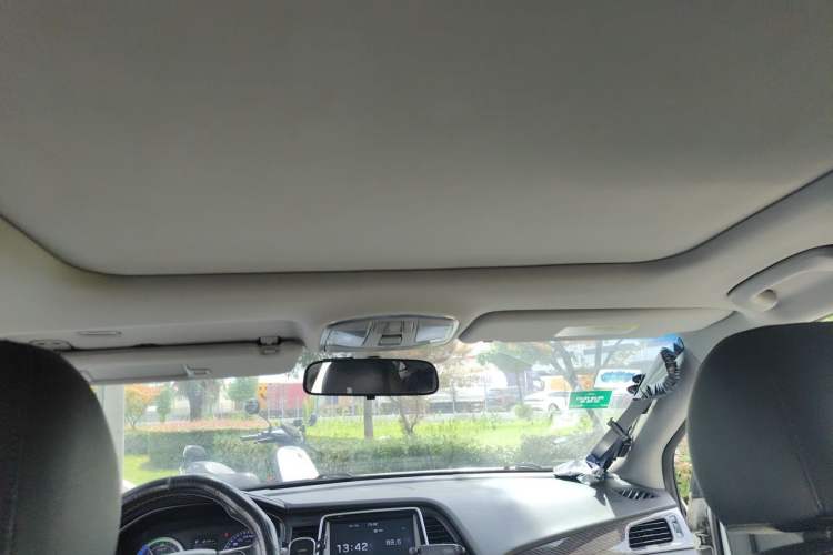 Used Hyundai Sonata Plug-in Hybrid 2018 2.0 PHS Smart Connect Version China VI Standard Headliner